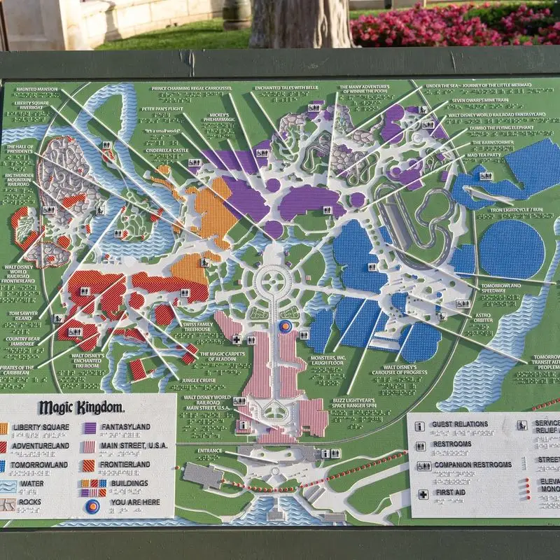 Know the Park’s Layout and Transportation Options