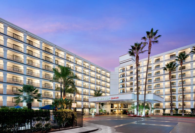 Fairfield by Marriott Anaheim Resort