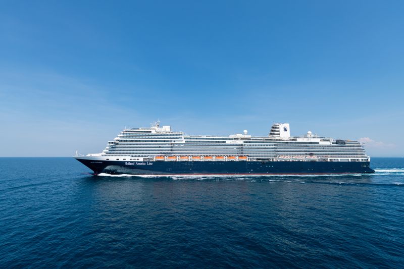Holland America's Nieuw Statendam