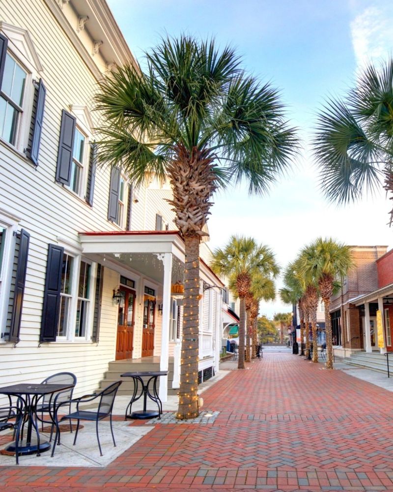 Beaufort, North Carolina – Harbor Views and Wooden Docks