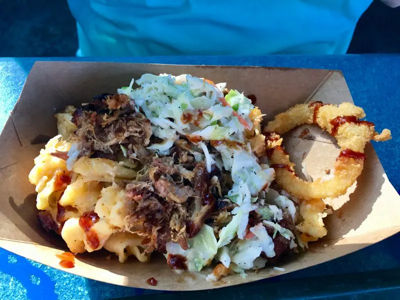 Mac & Cheese with Pulled Pork