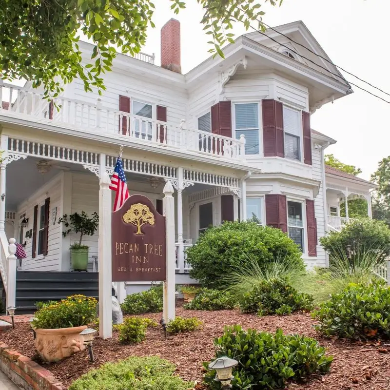 Charming Bed and Breakfasts: Comfort and Character