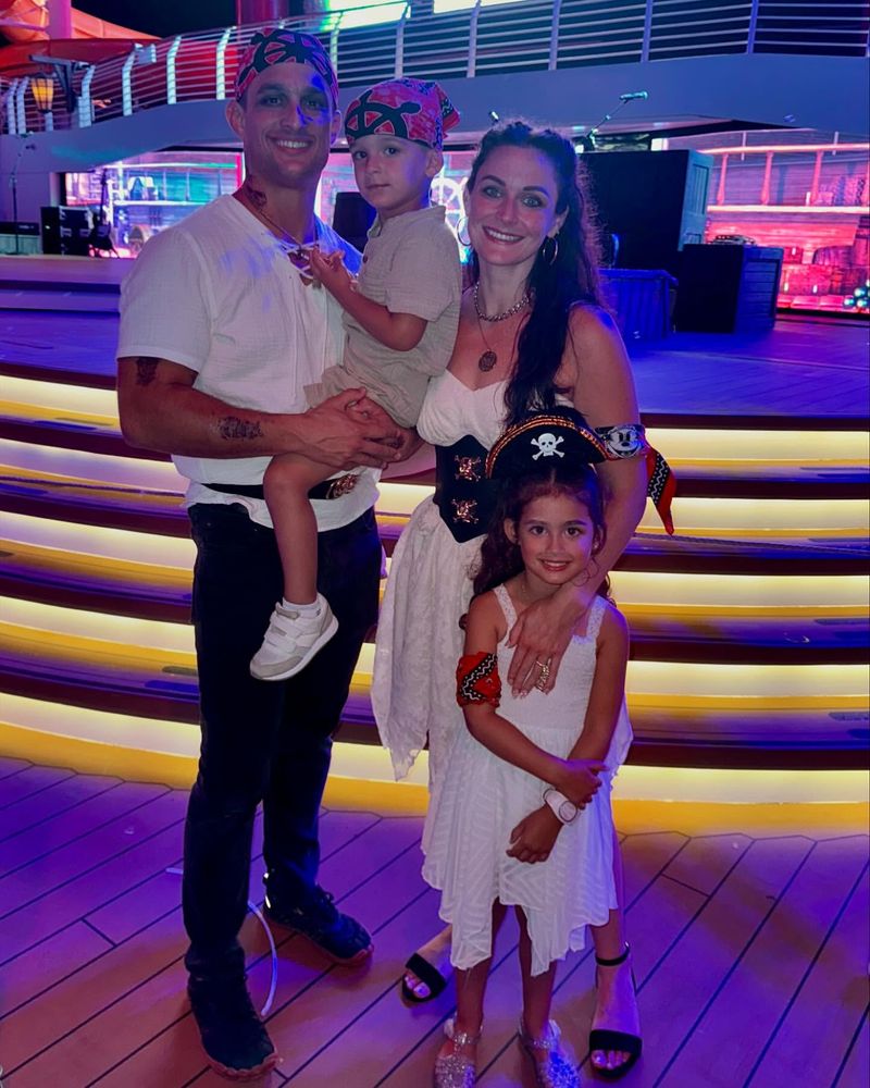 Planned themed night outfits (especially for Pirate Night!)