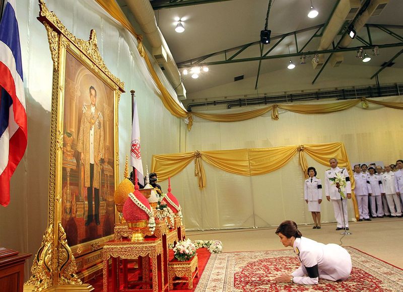 Show Respect for the Monarchy