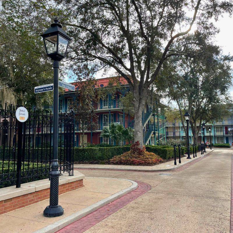 Bamboo Groves at Port Orleans – French Quarter