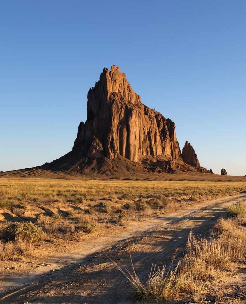 Cross into New Mexico – Desert Landscapes and Red Rock Views