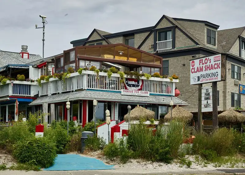 Flo’s Clam Shack (Middletown)