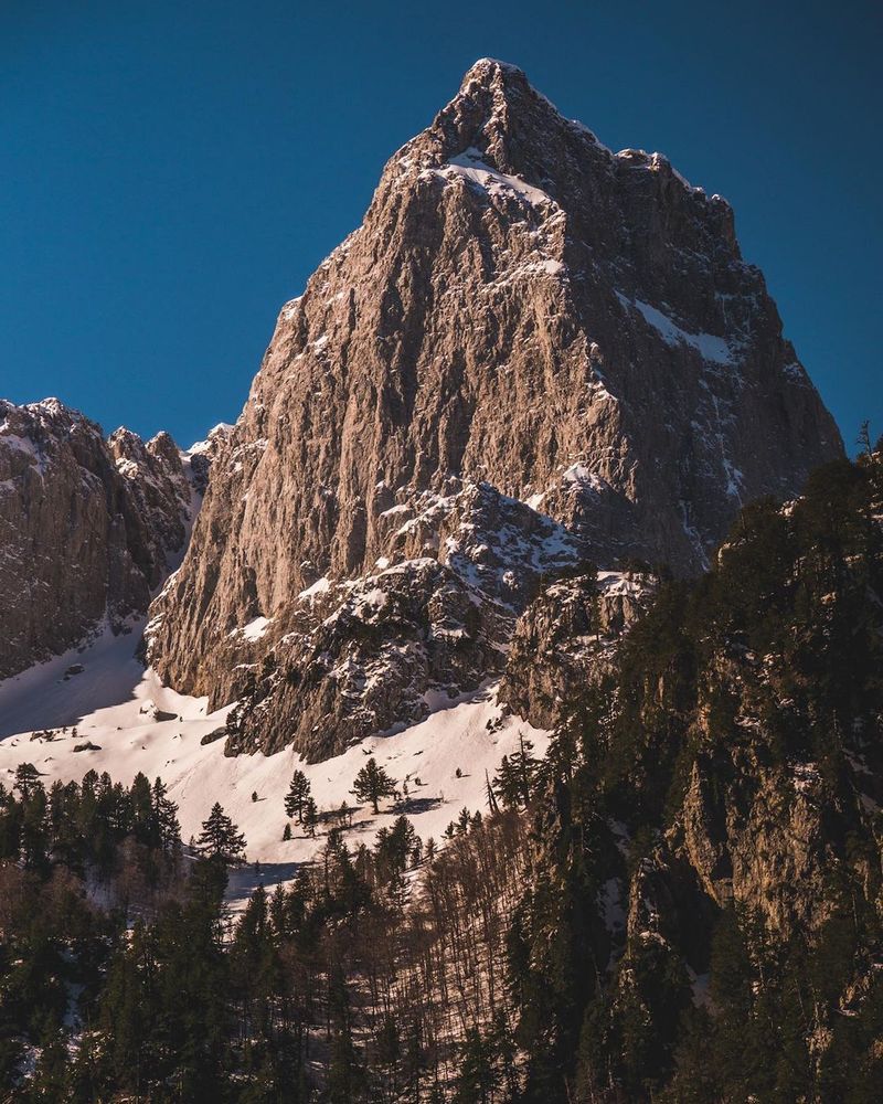 Greece – Pindus Mountains and Island Peaks