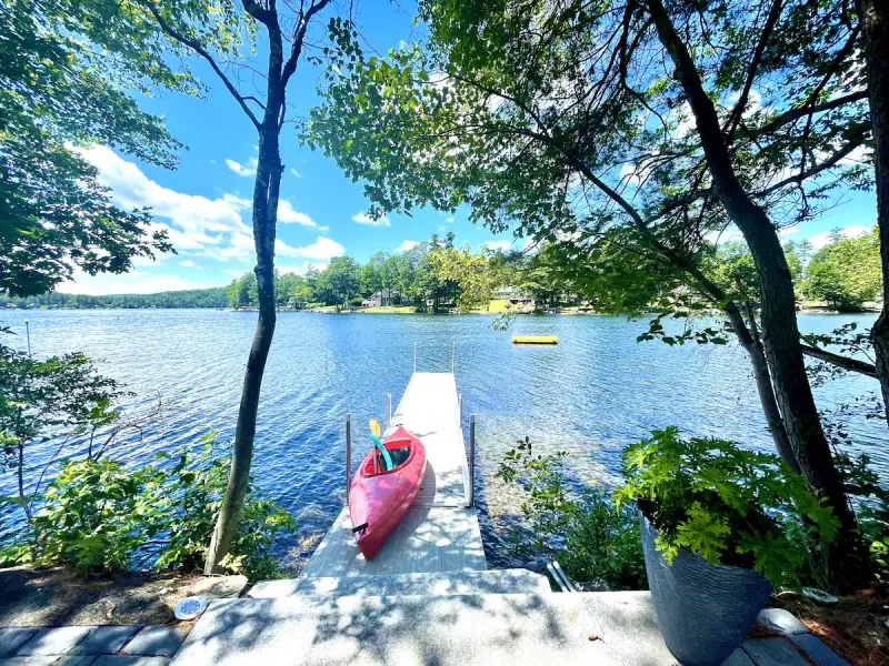 Island Pond (Island Pond Lake)