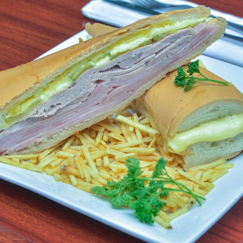 Luis Galindo Latin American Cafeteria & Restaurant (Red Road/Calle Ocho)