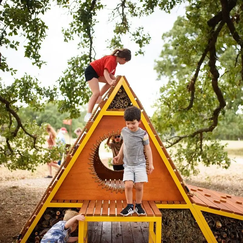 Visit Lady Bird Johnson Wildflower Center (Austin, TX)
