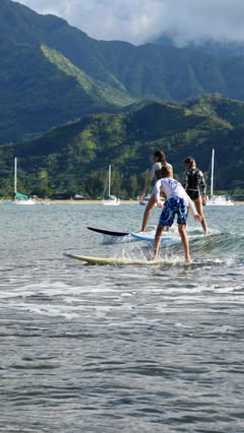 Hanalei Bay Family Paddleboarding