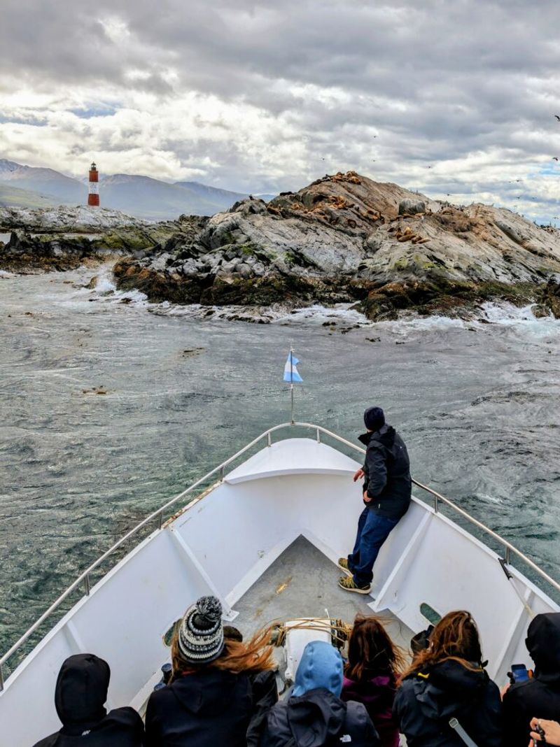 Sailing through the Beagle Channel