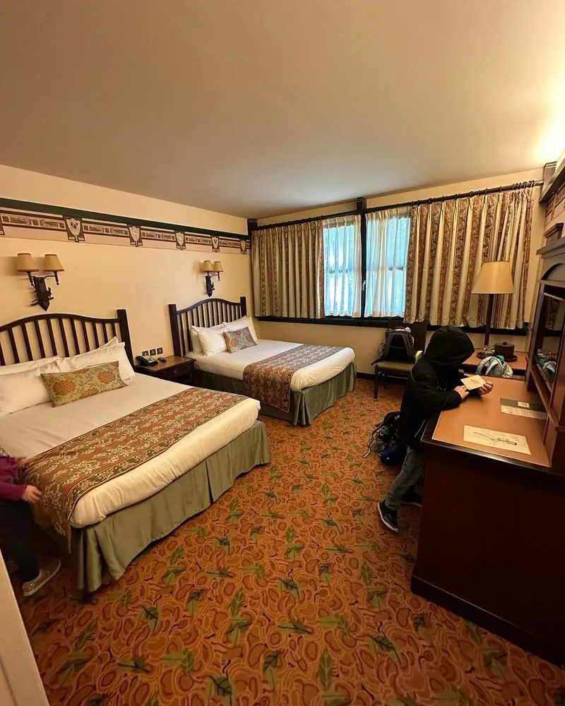 Booking Accommodations Without Reviews