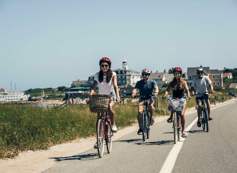 Car-Free Vibes & Bike-Friendly Roads
