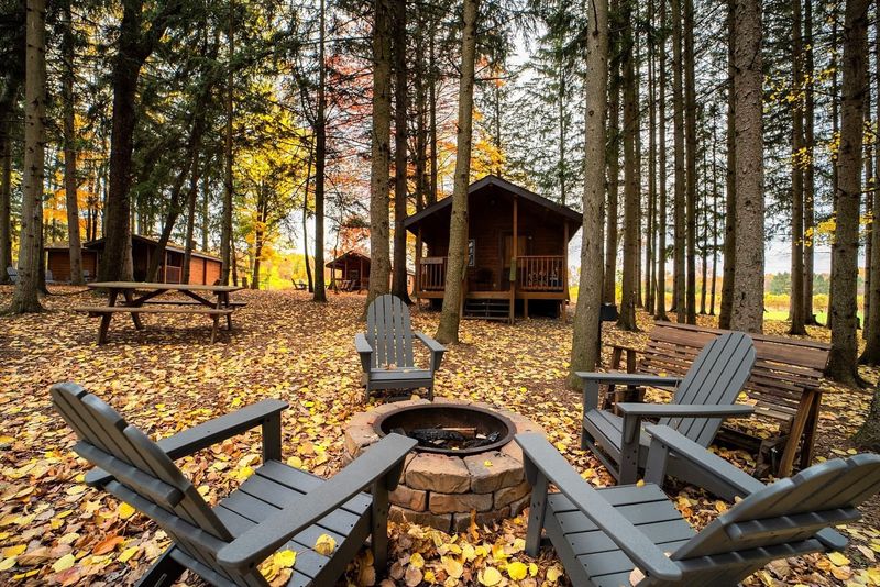 Buttonwood Grove Cabins