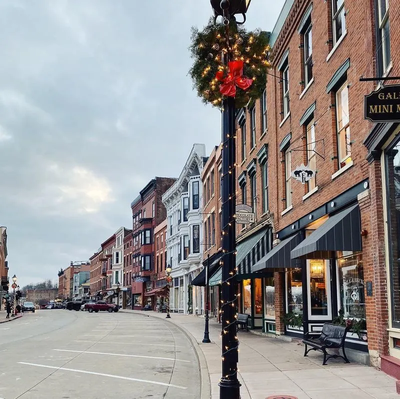 For the Small-Town Charmer: Galena, Illinois