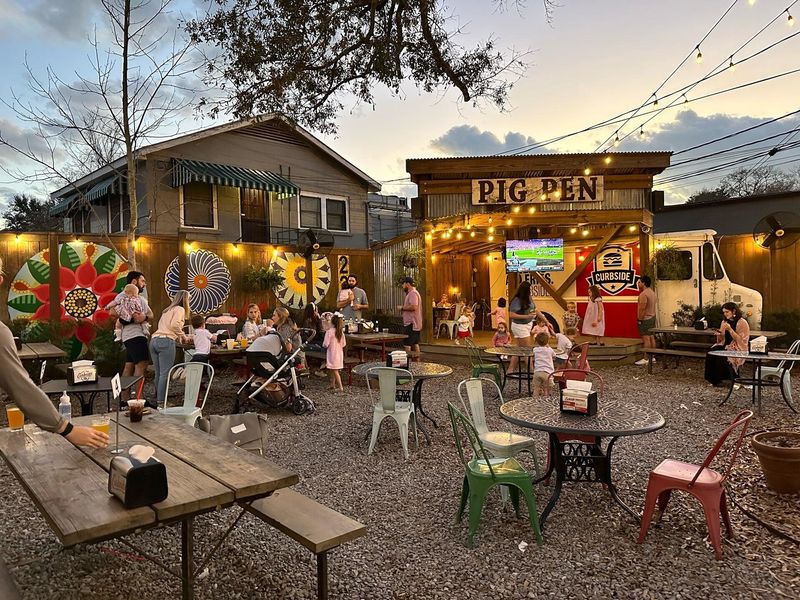 Curbside Burgers – Baton Rouge, Louisiana