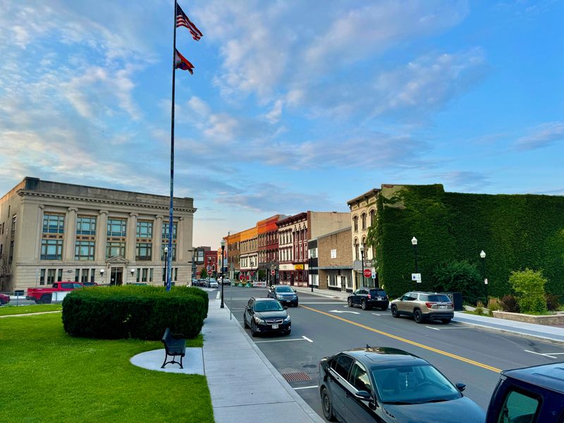 Plattsburgh, New York (Lake Champlain)