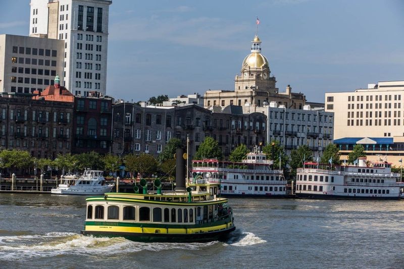Savannah, Georgia – Free Downtown Ferry & Dot Shuttle