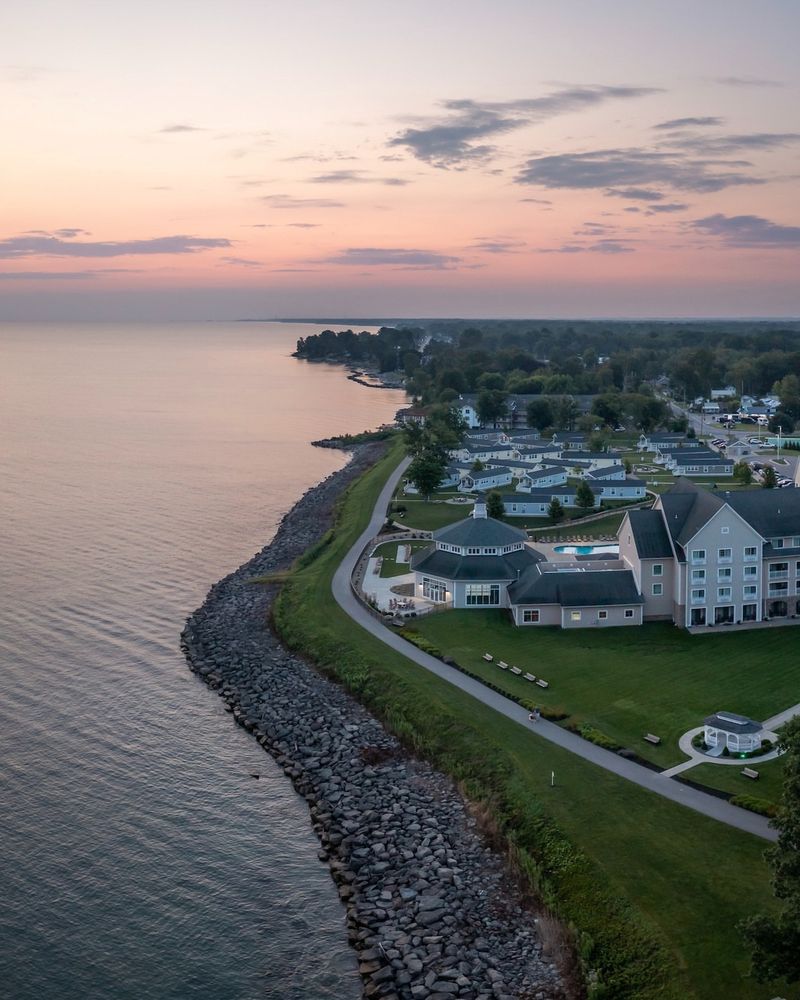 Geneva-on-the-Lake, Ohio (Lake Erie)