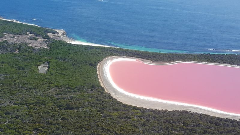 Lake Hillier, Western Australia