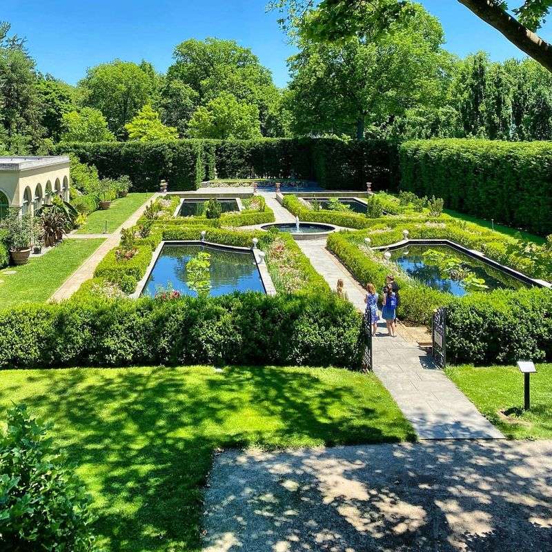 Snug Harbor Botanical Garden, Staten Island