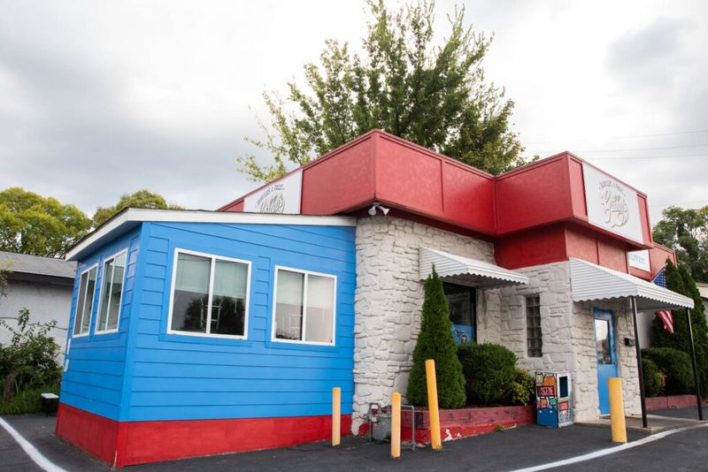 Gabby’s Burgers & Fries – Nashville, Tennessee