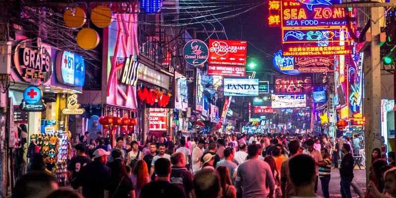 Nightclubs in Tourist Zones Without Trusted Friends