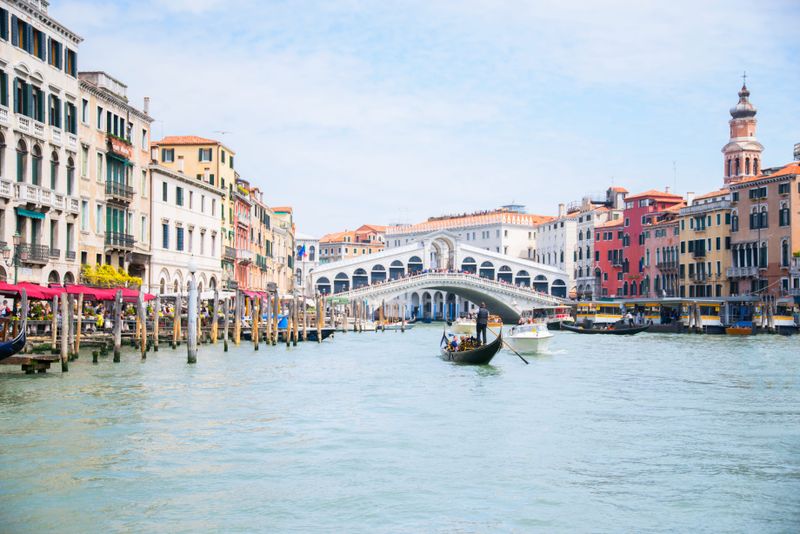 What Makes a 'Tourist Trap' Anyway?