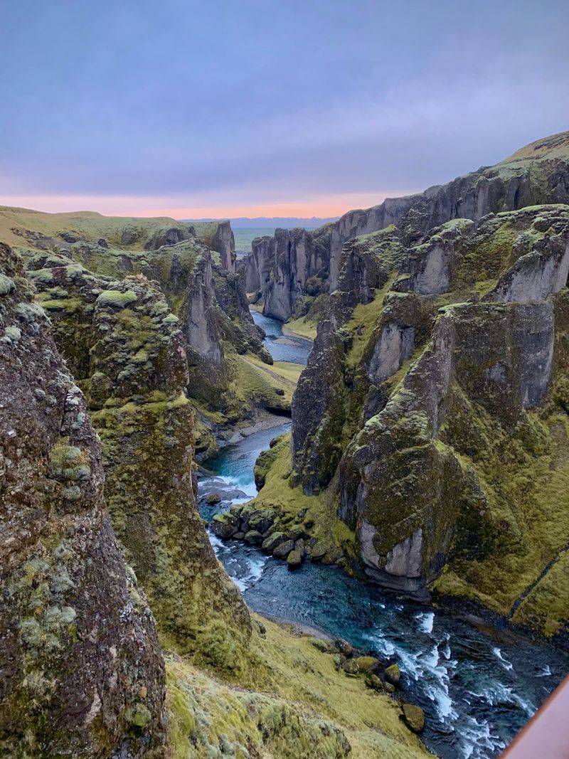 Fjaðrárgljúfur Canyon