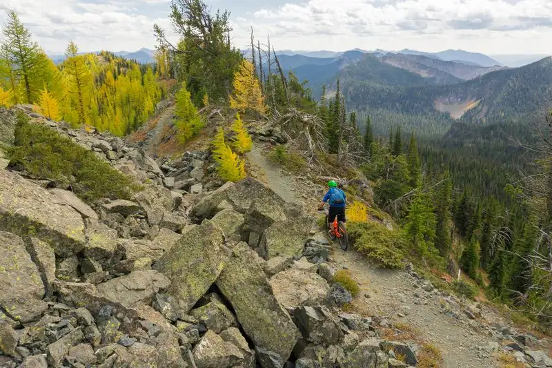 Ten Lakes Scenic Area Backpacking