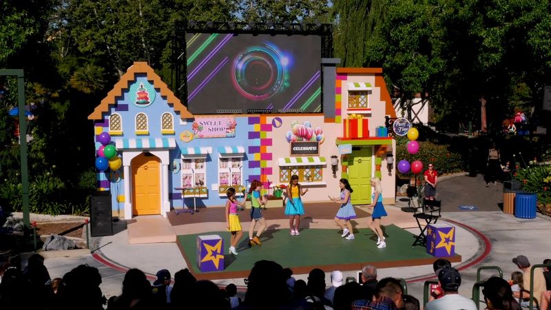 Fun Town Stage Shows