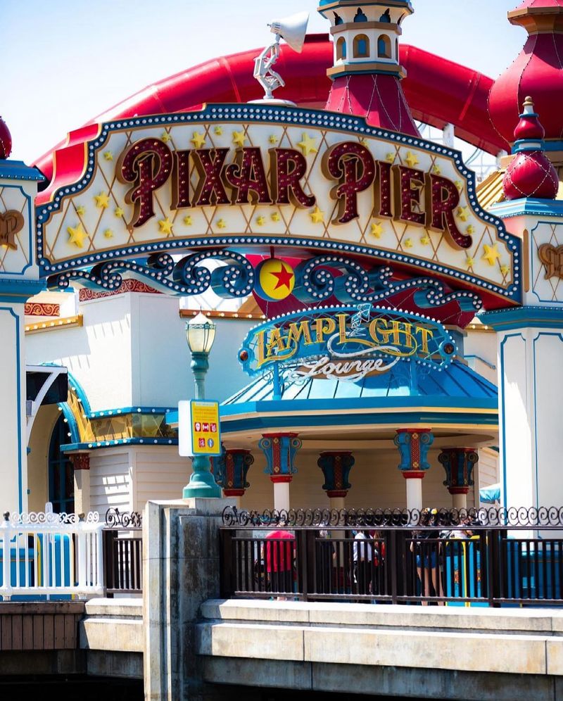 Lamplight Lounge – Disney California Adventure (CA)