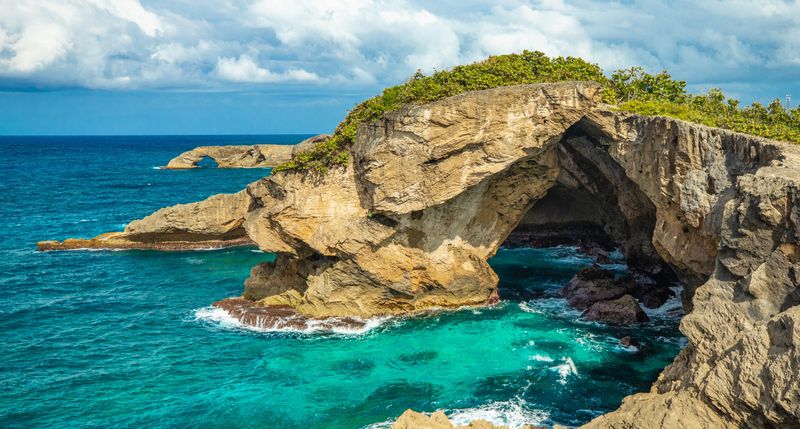 Cueva del Indio, Puerto Rico