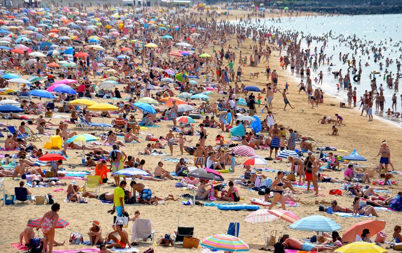 Overcrowded Tourist Spots
