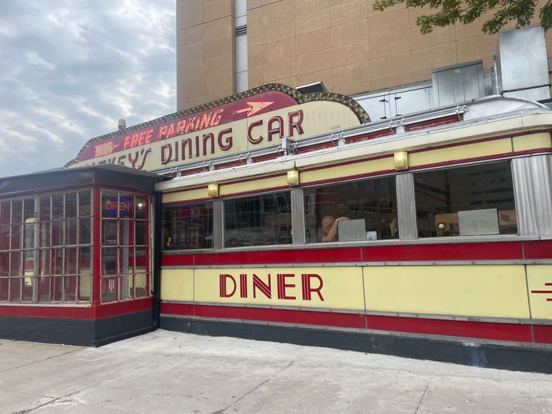 Mickey’s Diner – St. Paul, MN
