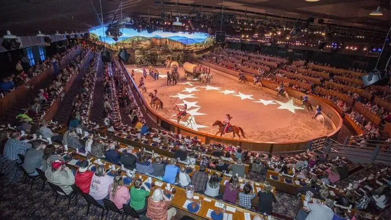 Dixie Stampede - Pigeon Forge