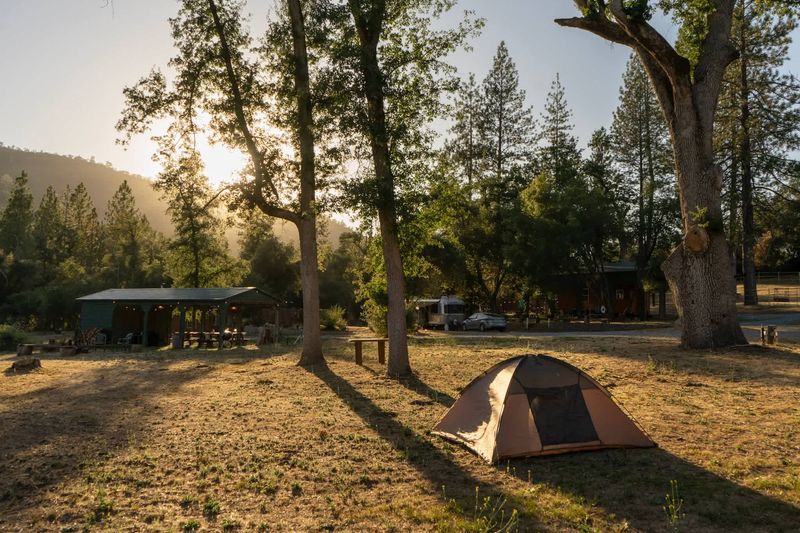 Ahwahnee, CA