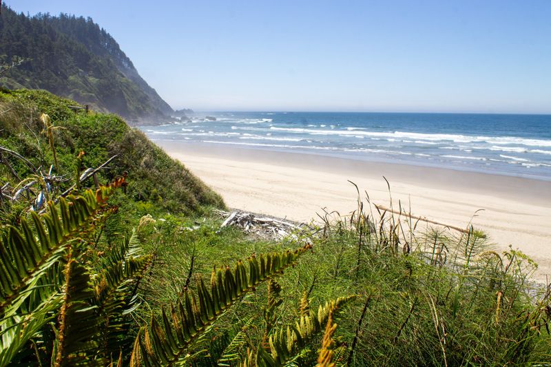 Cove of the Winds, Oregon