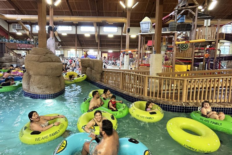 Wilderness Resort Indoor Waterparks
