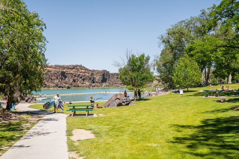 Dierkes Lake Park
