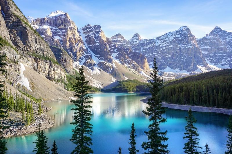 Canada – Rocky Mountains and Wilderness