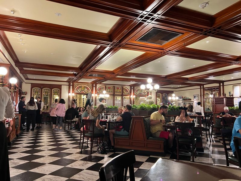 Tony’s Town Square Restaurant
