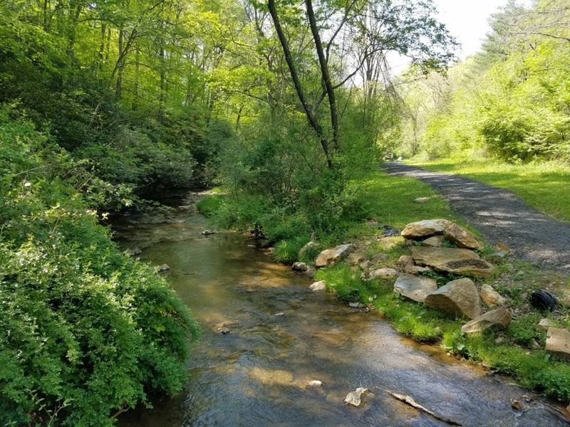 Hillsville, VA