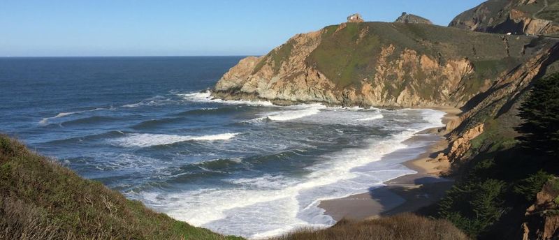 Gray Whale Cove State Beach