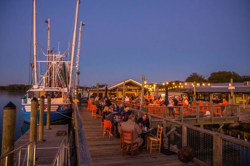 Dine at Hudson's Seafood House on the Docks