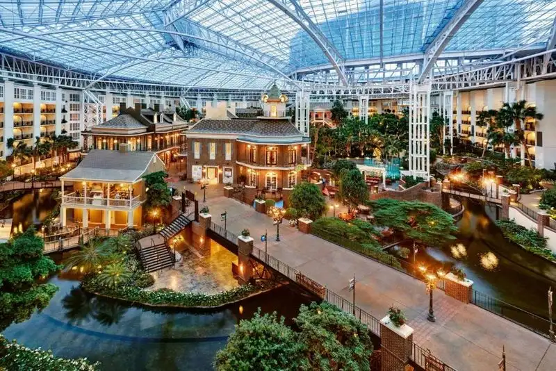 Family-Friendly Overnights at Opryland