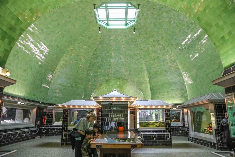Belle Isle Aquarium Architecture