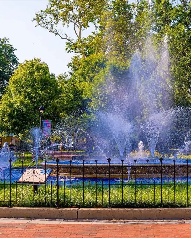 Franklin Square Park